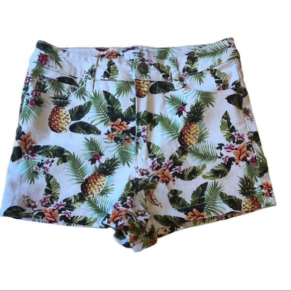 Forever 21 Pineapple Cotton Shorts EUC - Picture 1 of 7